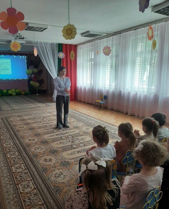 «Блестки-микробы»