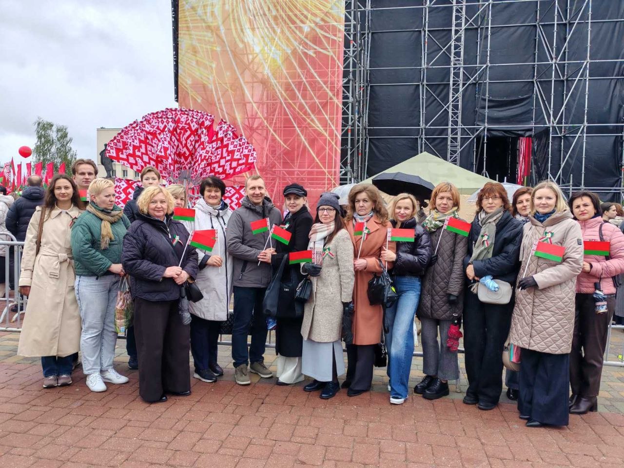 Сотрудники Гродненского зонального ЦГЭ во главе с главным врачом Яниной Михайловной Шерендо приняли участие в торжественных мероприятиях, посвященных Дню Победы.