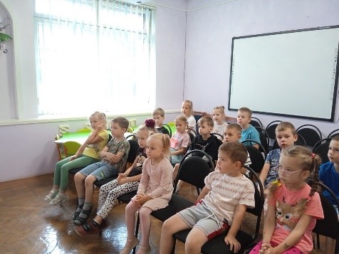 «Волшебный мир чистоты и порядка»